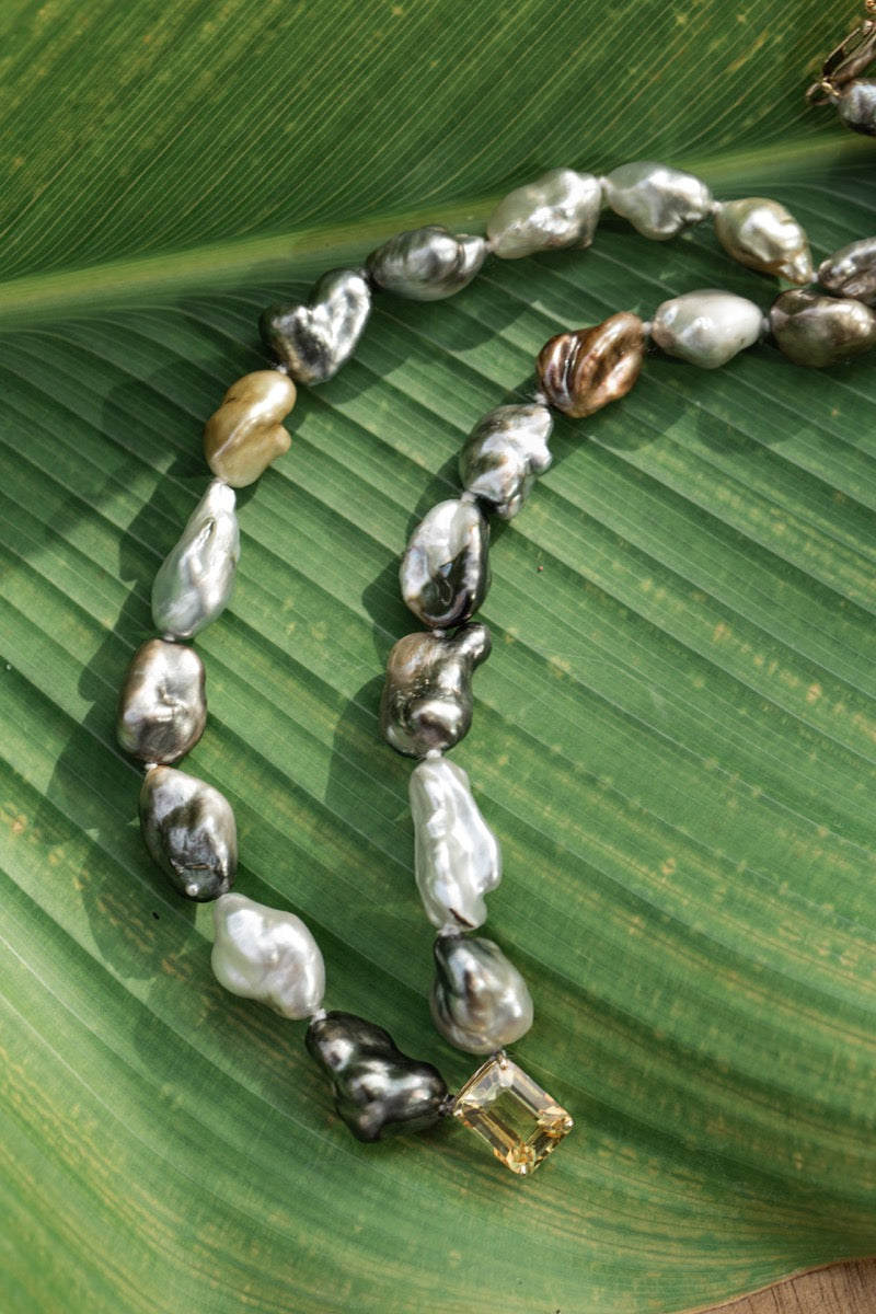 Sinag Strand Necklace